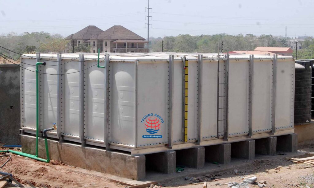 Fiberglass water storage tank