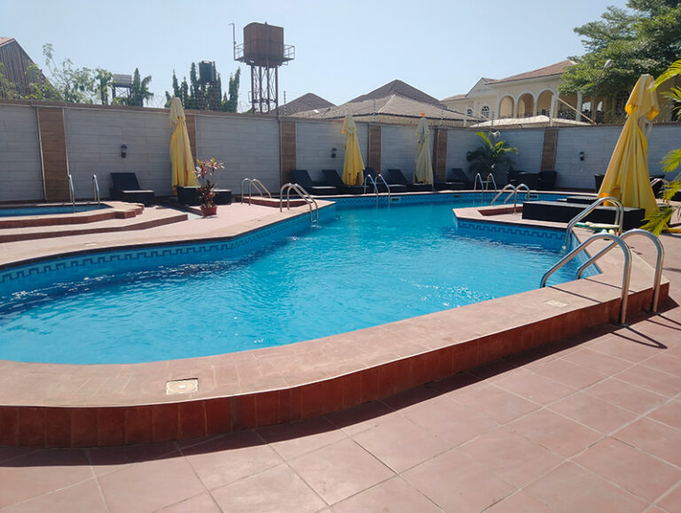 techno swimming pool construction1