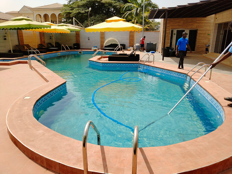 techno swimming pool construction10