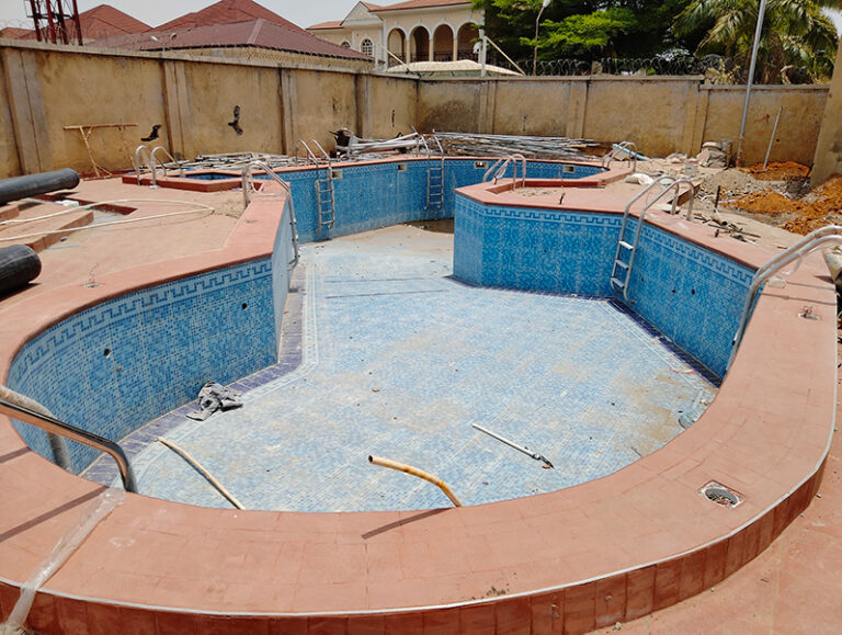 techno swimming pool construction13